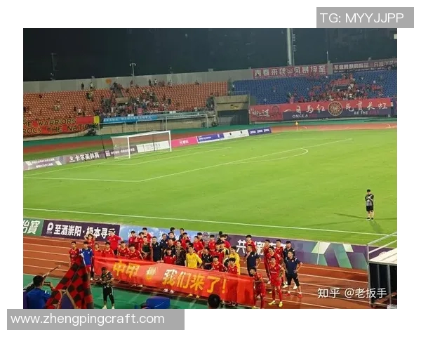 杭州足球队比赛经验引发热议球迷与专家观点交锋