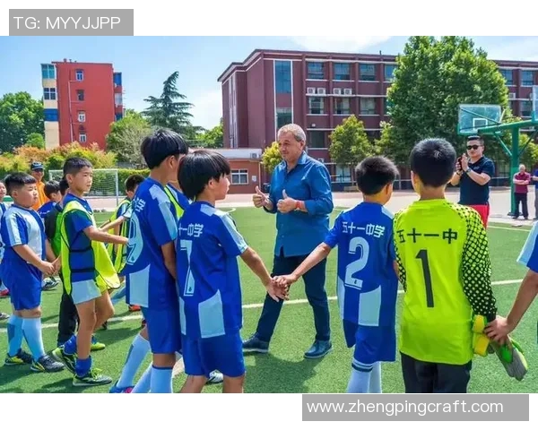 重庆足球队在挑战赛中的配合表现分析与点评